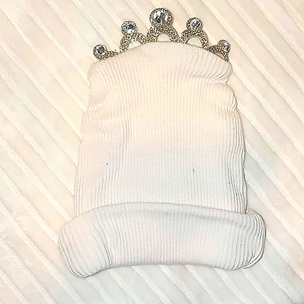 Crown baby hat 0/3 months